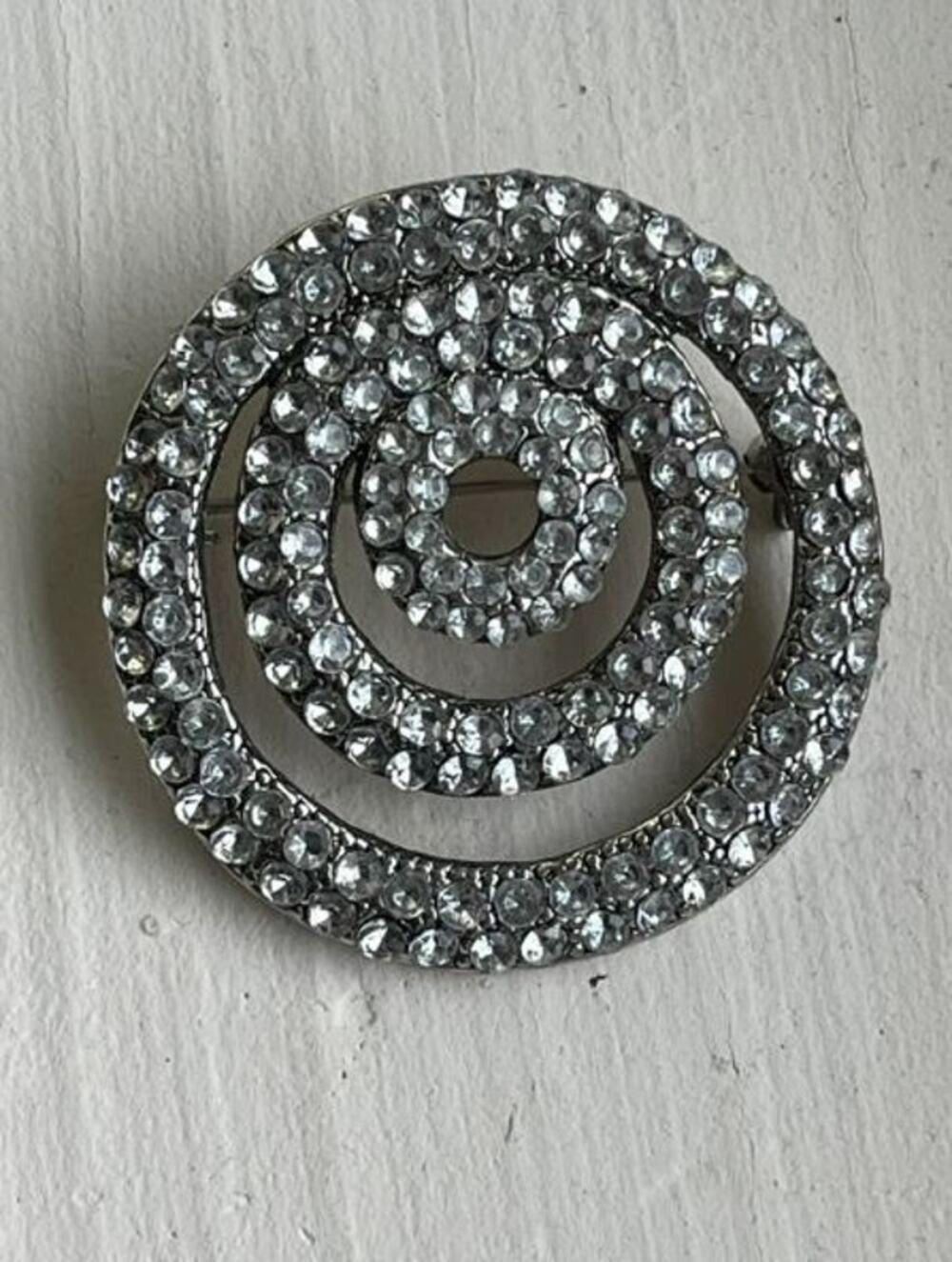 Vintage Rhinestone Circle Brooch or Necklace Pendant Pin 1.75" preppy classic